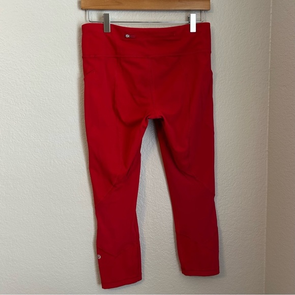 Lululemon Women’s Pace Rival Crop 22" Four-Way Stretch Leggings in Dark Red, 8 - Picture 8 of 14